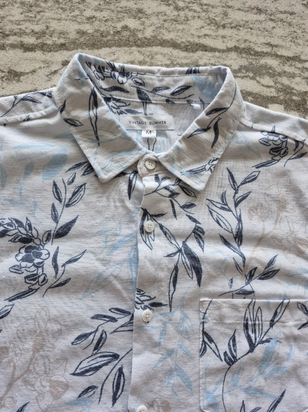 Vintage Summer Men's Relaxed Fit Short Sleeve Shirt New Size Medium